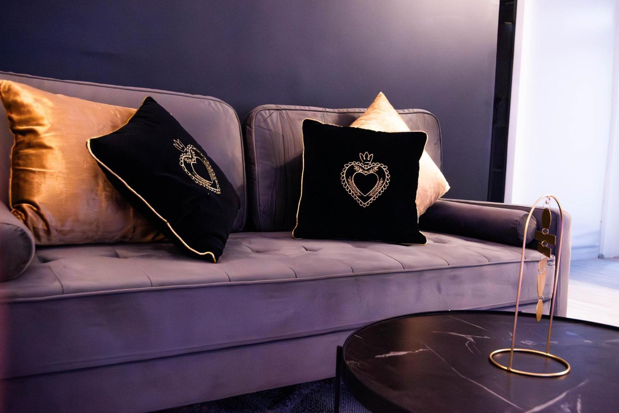 Suite Romantique Jacuzzi مولان المظهر الخارجي الصورة